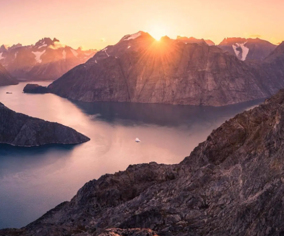 男子谎称投资高回扣骗学生贷款，犯集资诈骗罪获刑10年